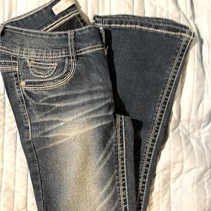No Boundaries Jeans 3